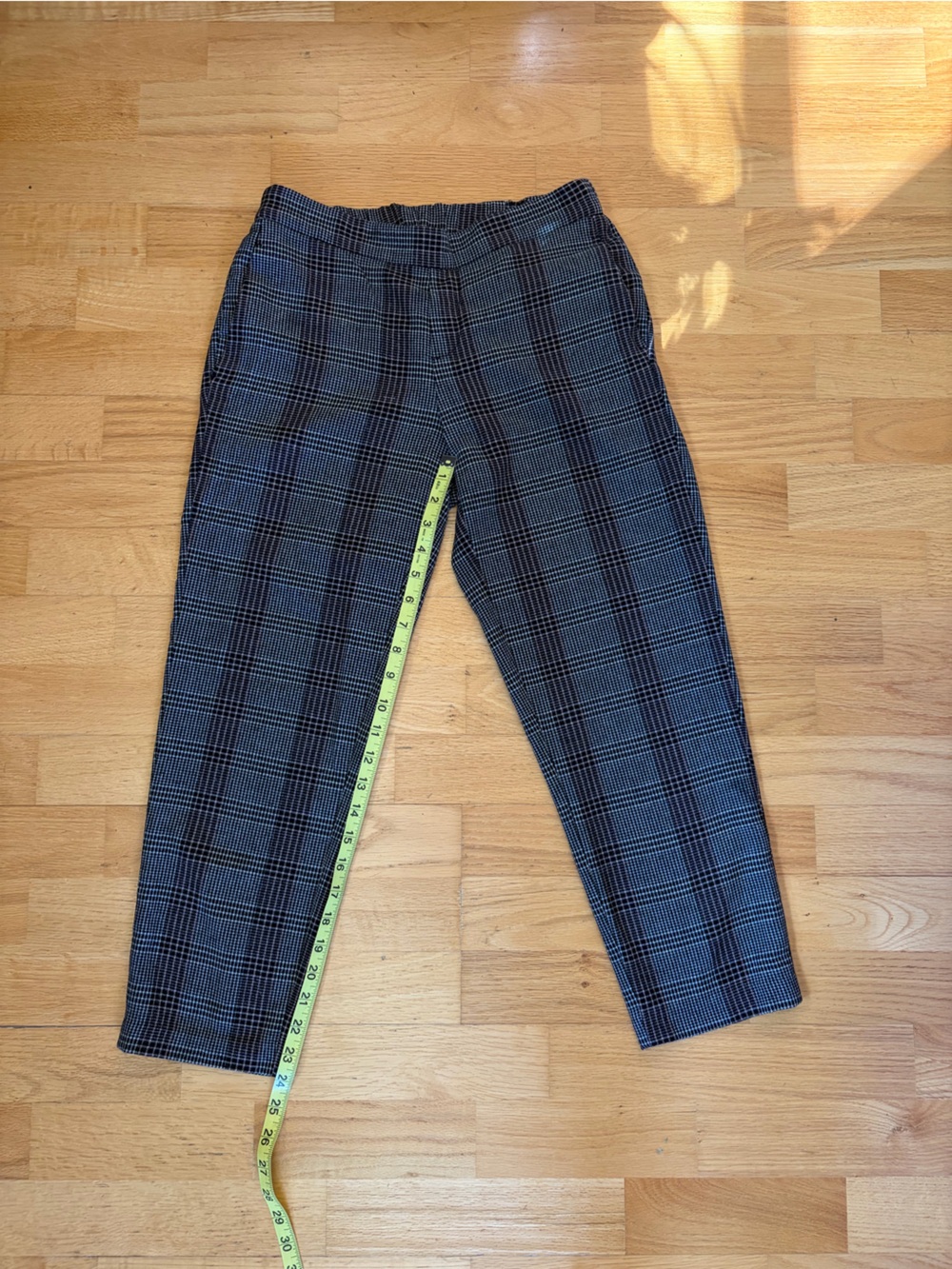 Old Navy Plaid houndstooth Capri pant